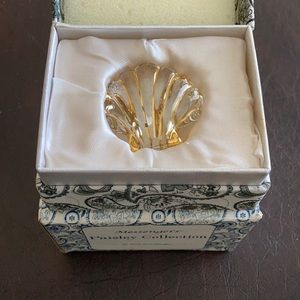 ⚜️Messengers Paisley Collection 18k GP Seashell!